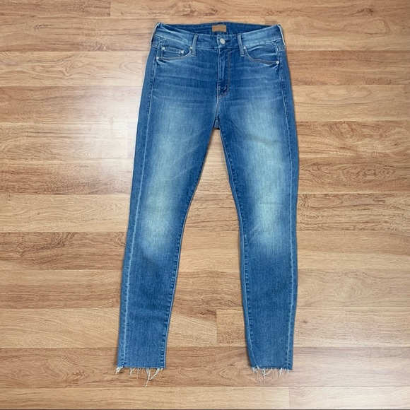 MOTHER The Looker Ankle Fray Jeans in Bird of Paradise Wash - Picture 2 of 13